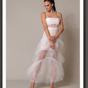 NWT White ruffle tulle maxi dress